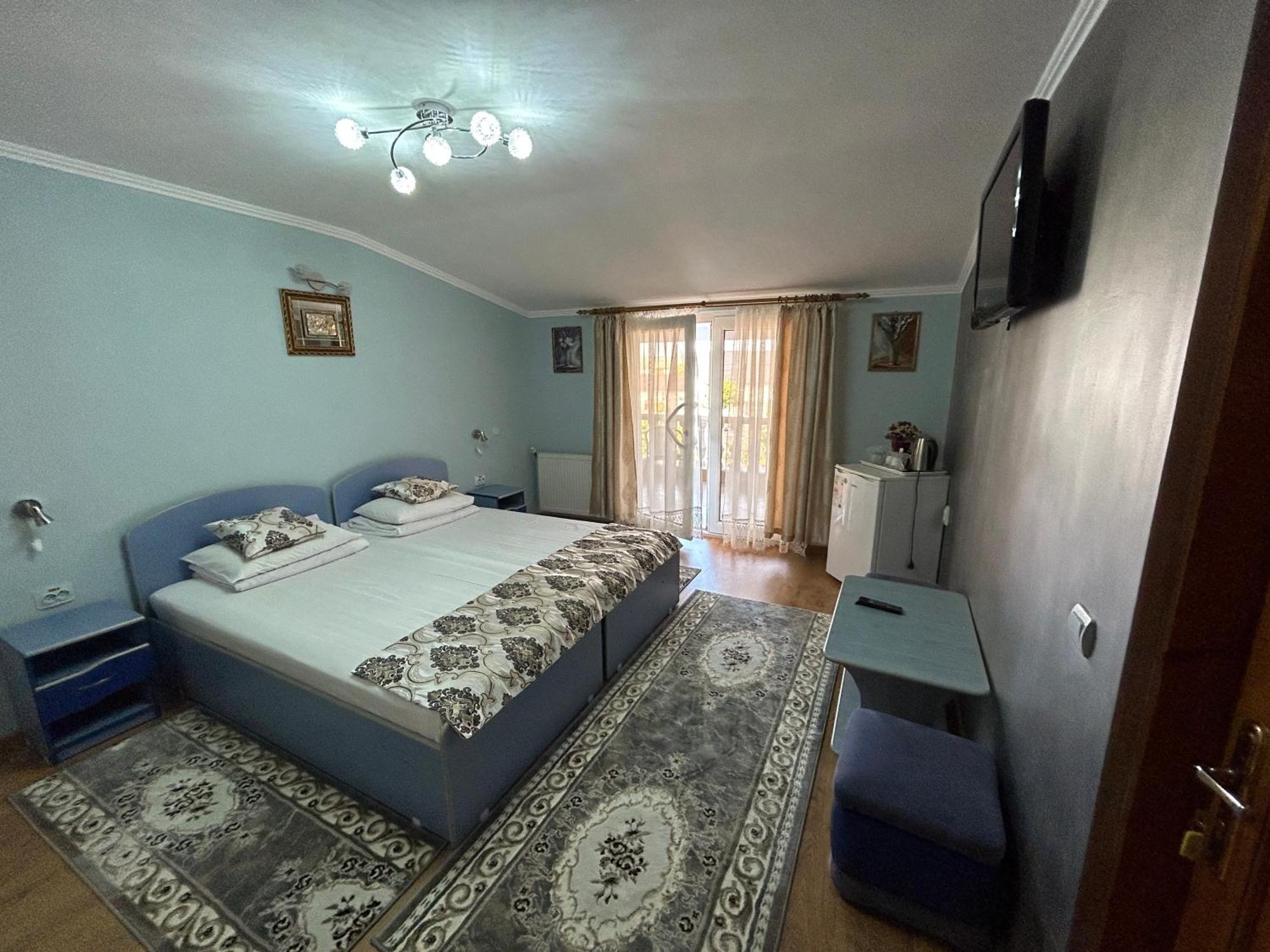 Pensiunea Cornelius Piatra Neamţ Exterior foto